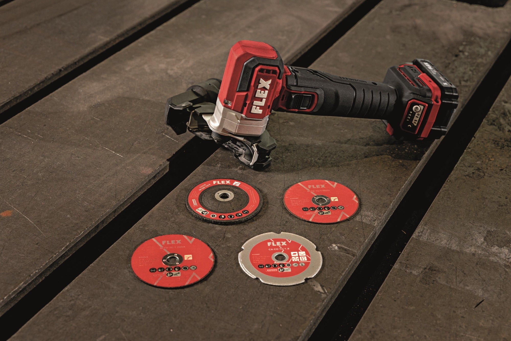 FLEX Smerigliatrice a batteria LBE 76 12-EC Set