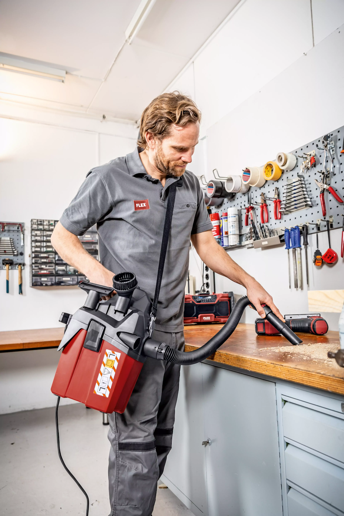 Aspirateur compact VC 6 L MC